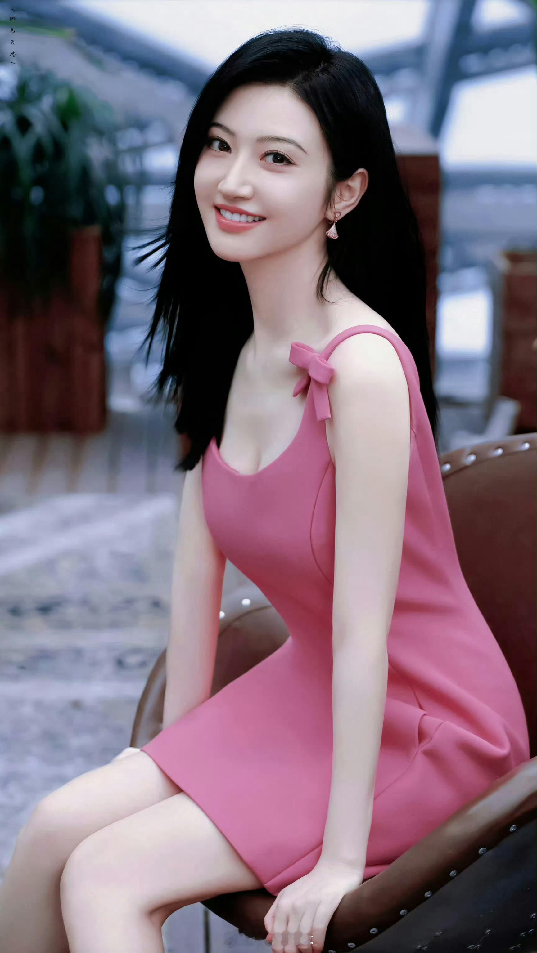 景甜，真大美女，谁看了不迷糊啊？[无奈摊手]​