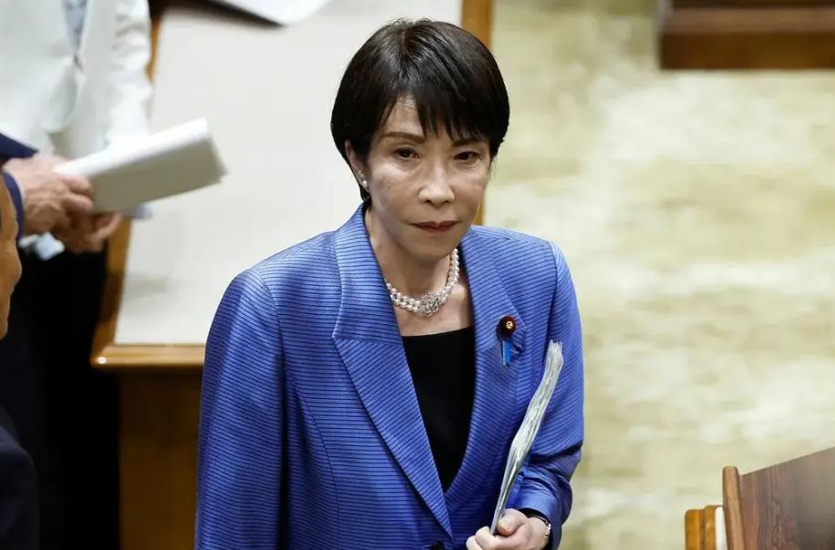 硬扛两个月，日不行了，中方第四波制裁开始，高市想见中方中方第四波制裁一落地，