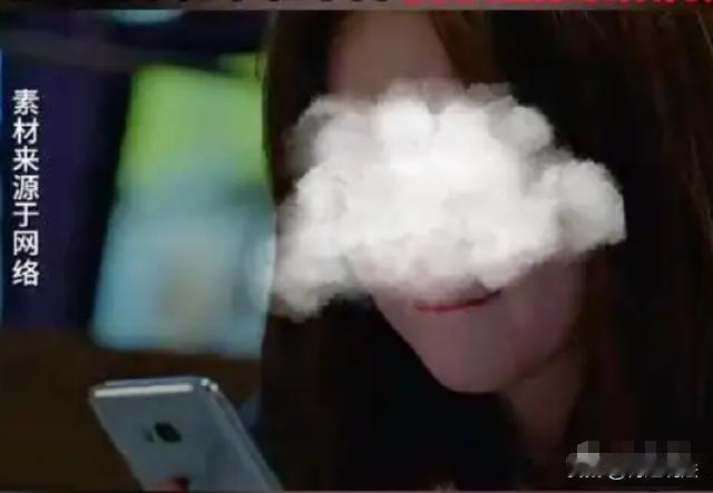 西藏，深更半夜男子联系了一个美女，对方弹来视频后男子迫不及待的接听了，没想到接通