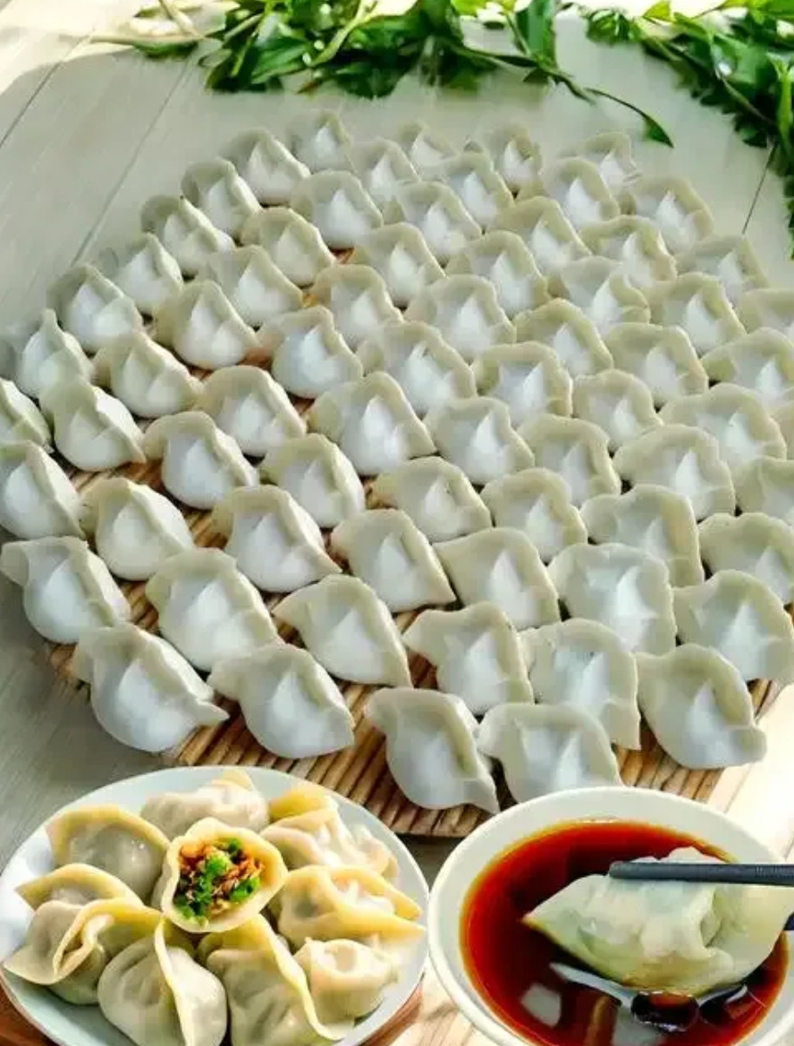 哪里的饺子最好吃这8个地方我感觉山东的最好吃一，山东二，东北三，河南四