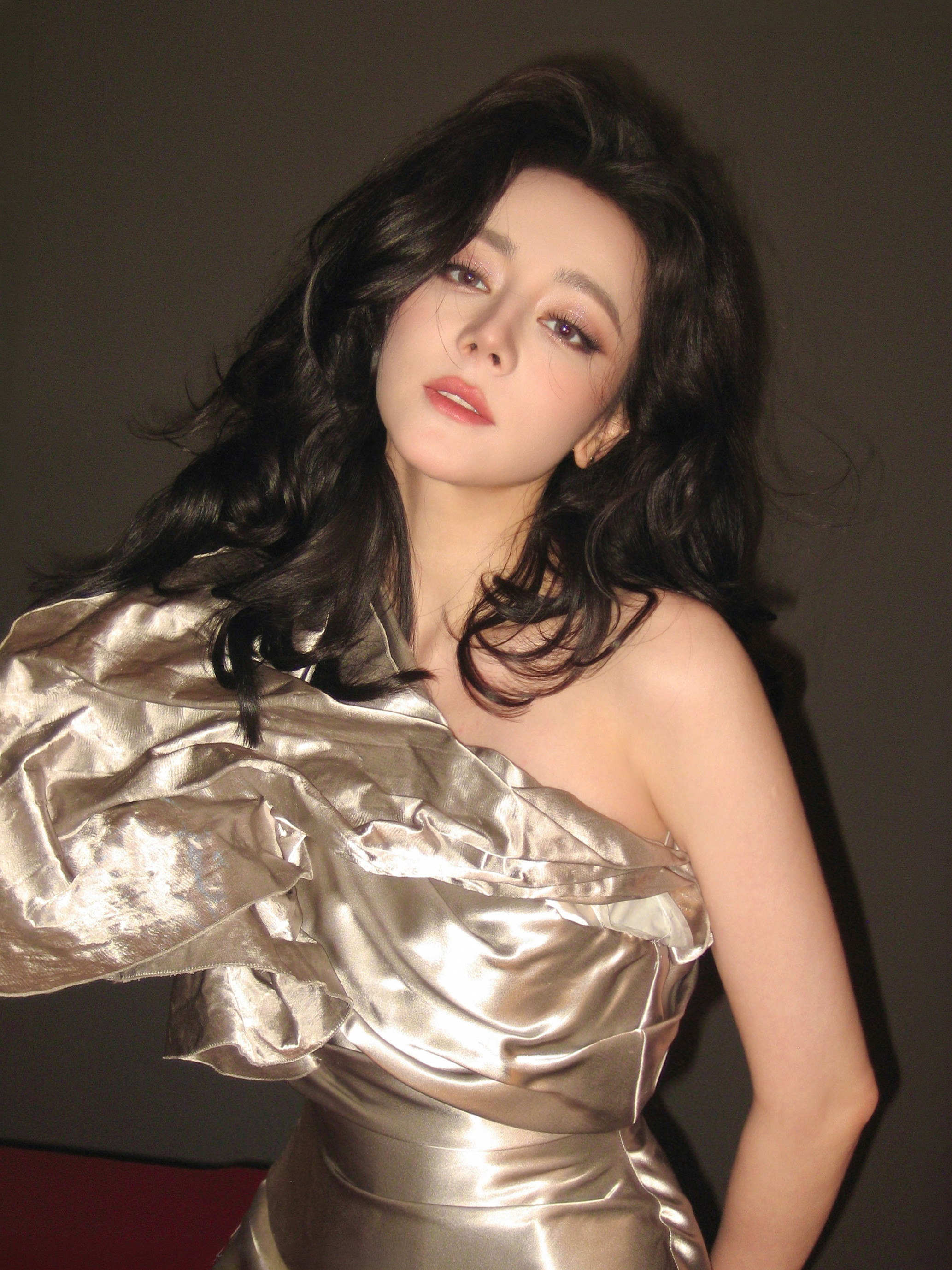 👠迪丽热巴真的连花絮都好好看迪丽热巴嘉人待遇