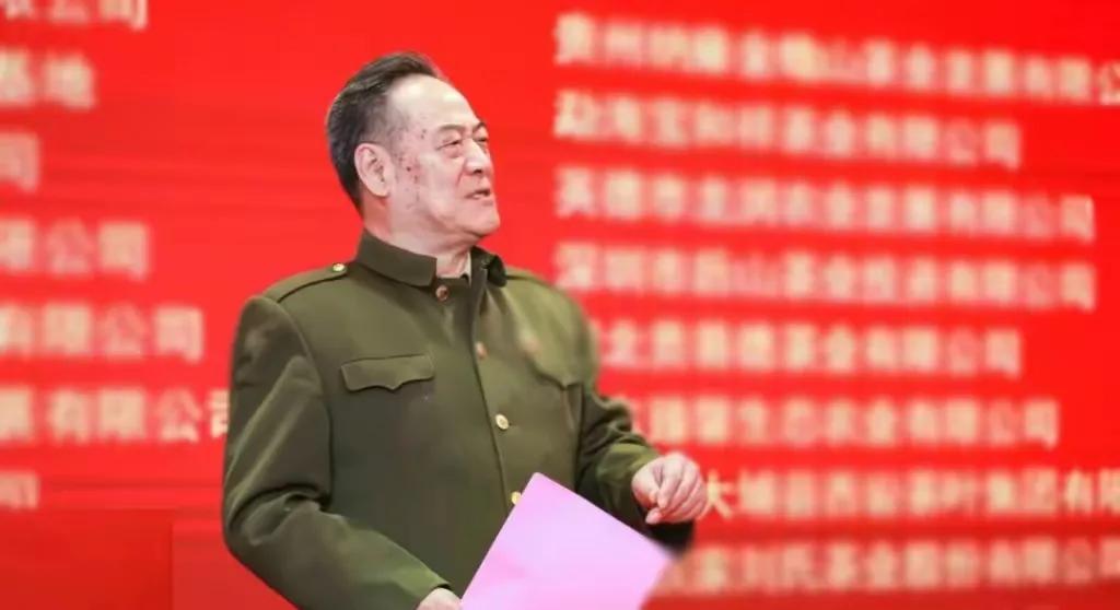 这次必须给《澎湃新闻》点赞！！！大骗子和二骗子，终于落网了。三骗子们瑟瑟发抖