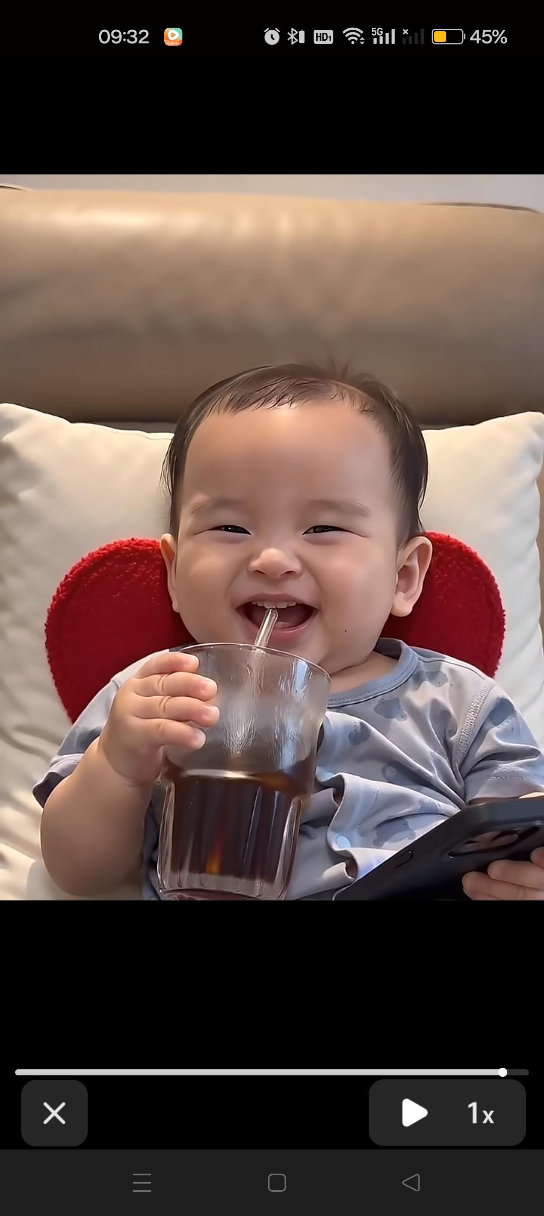 小汪宝，你告诉阿姨你喝的是什么？[捂脸哭]看着好好喝呀，真馋人😂小