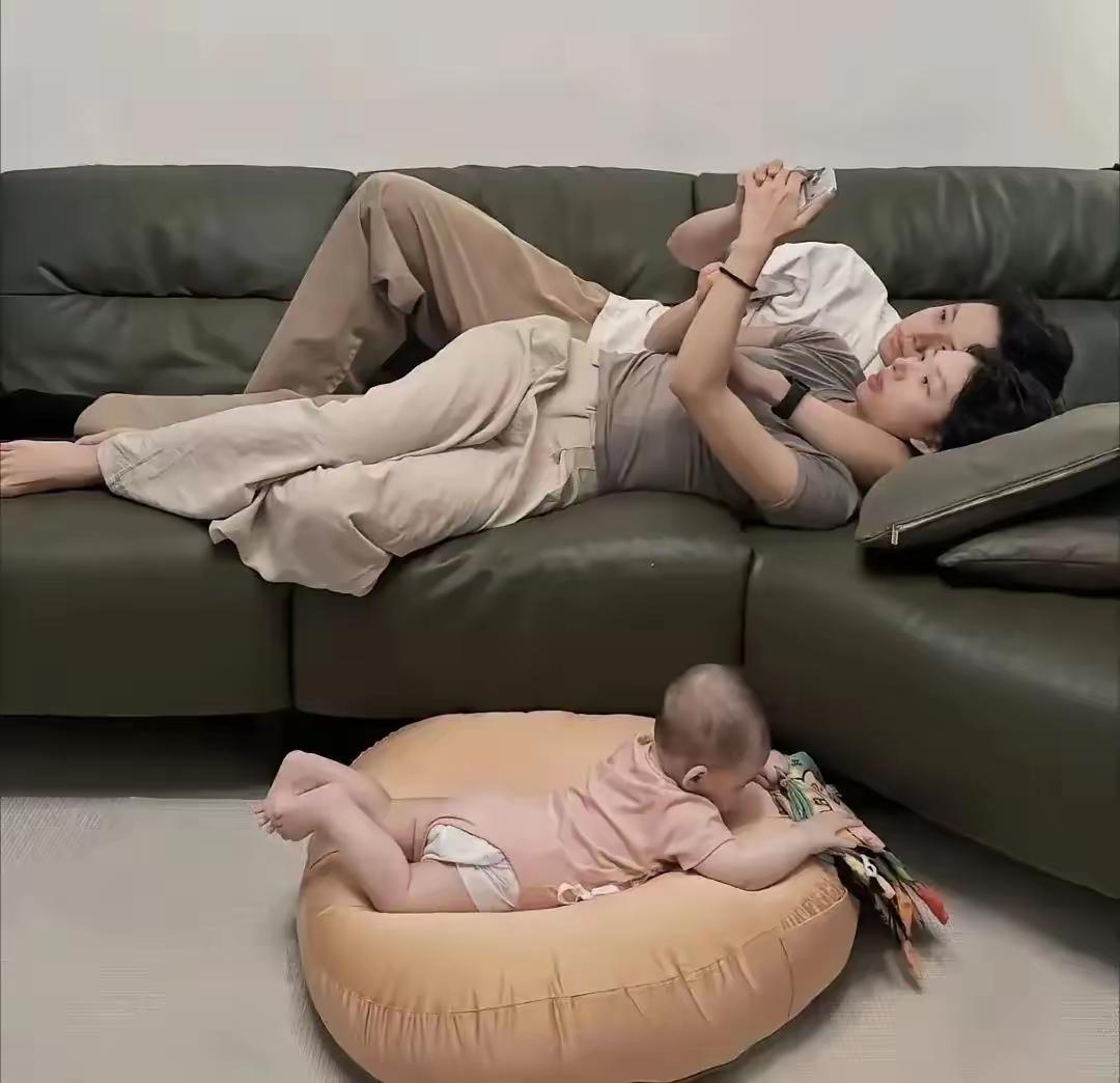 瞧瞧这俩是真爱宝宝是意外[捂脸哭][捂脸哭][捂脸哭]