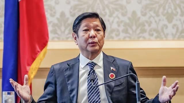 北京三天之内落下两记回应。第一记，中国宣布，从当天起，禁止菲律宾的猪和猪肉产品进