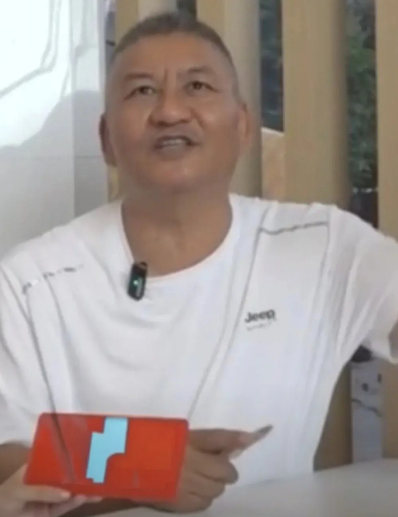 第29次参加高考的高考王梁实成绩揭晓：语文95分，数学：85分，外语：88分，历