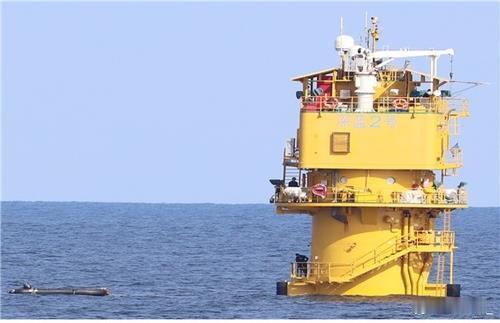 韩联社援引一个美国智库报告称,中国海警舰艇曾在9月底在黄海的中韩暂定措施水域阻止