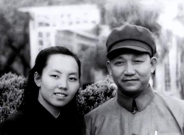 1945年，毛主席不让陈光当中央候补委员，陈光：我哪点对不起你？1945年，原本