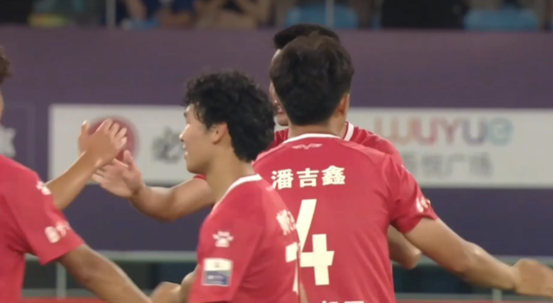 剧本都不敢这么演，盐城也来一个绝杀！2:0！盐城黄袍加身荣获江苏盐哥！八大碗摆起