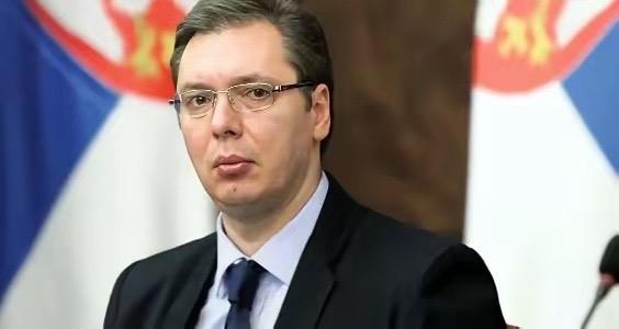 谁能想到一个国家能离谱到这种地步，塞尔维亚议会一顿饭的功夫就火速通过法案，要把1