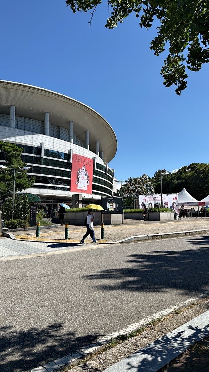 申留真手幅发放位置已更改