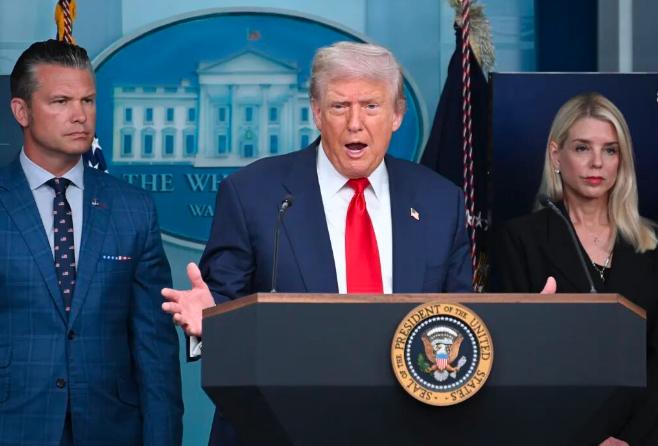 纽约时报突然喊话：别把亚洲拱手让给中国！【综合新闻】1月12日，纽约时报刊文表