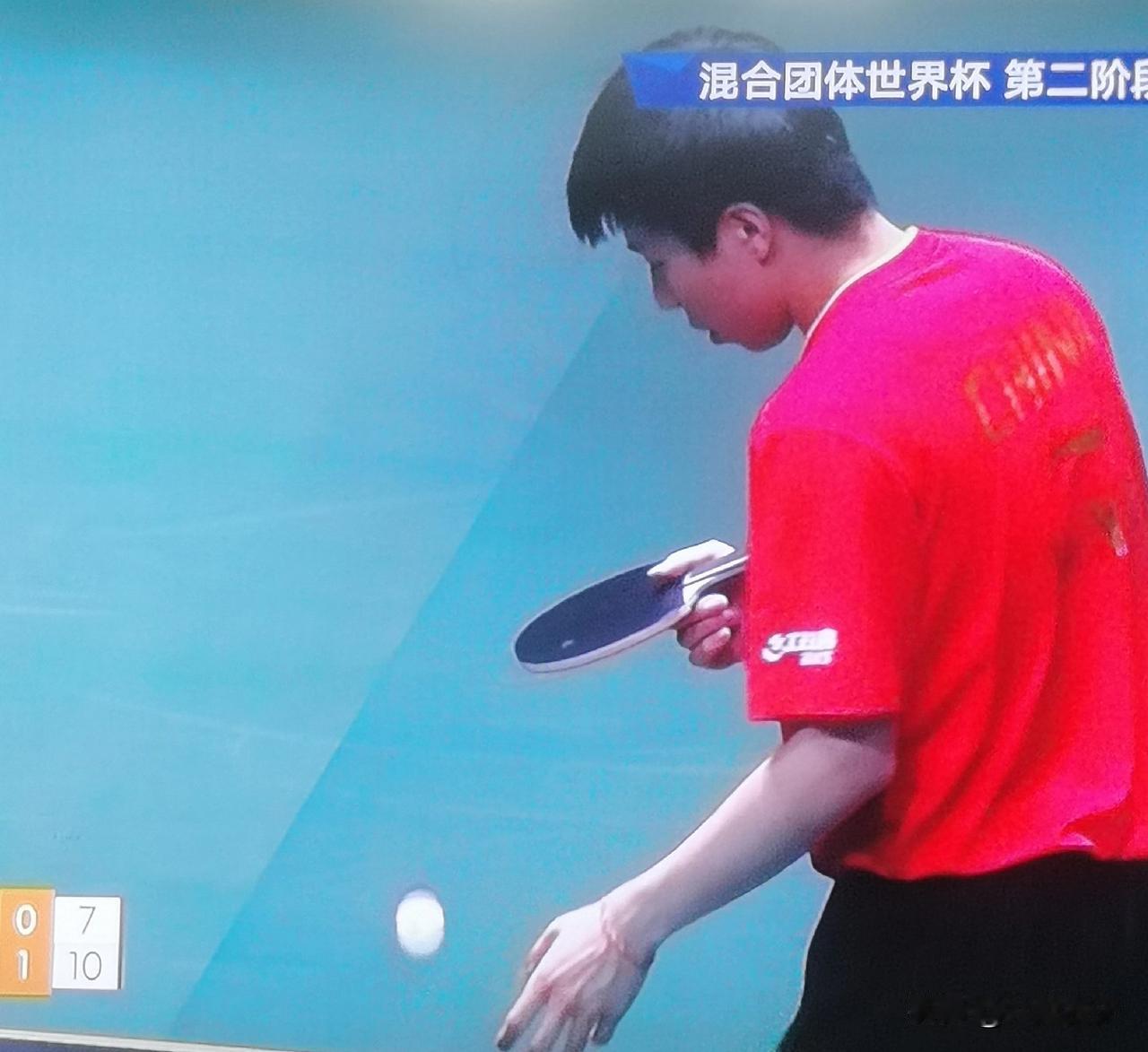 徐瑛彬还是嫩了点儿。今天首次上场，和瑞典队的卡尔伯格交手整场下风。要知道，徐瑛