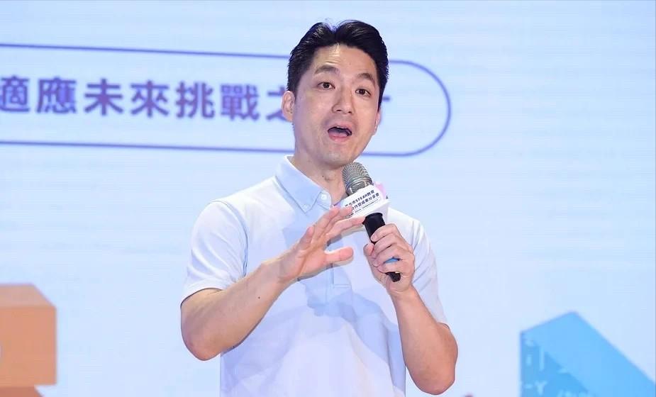 蒋万安说，我和韩国瑜被黑最惨。台北市长蒋万安9月30日公开呼应韩国瑜此前“全台