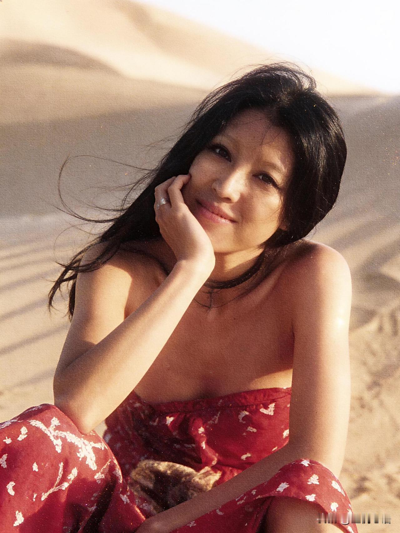 三毛的天真才不是傻是见过风雨后的选择重读三毛的撒哈拉故事还是被她狠狠戳中。