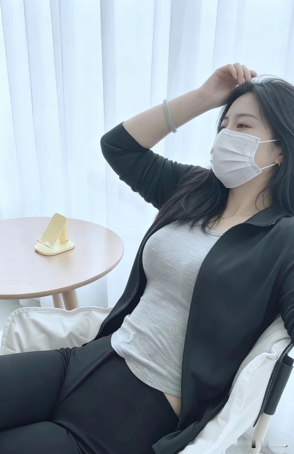 说实话，我不是想聊床上那点事。比起身体不想碰人，我更怕另一种"不想"。以