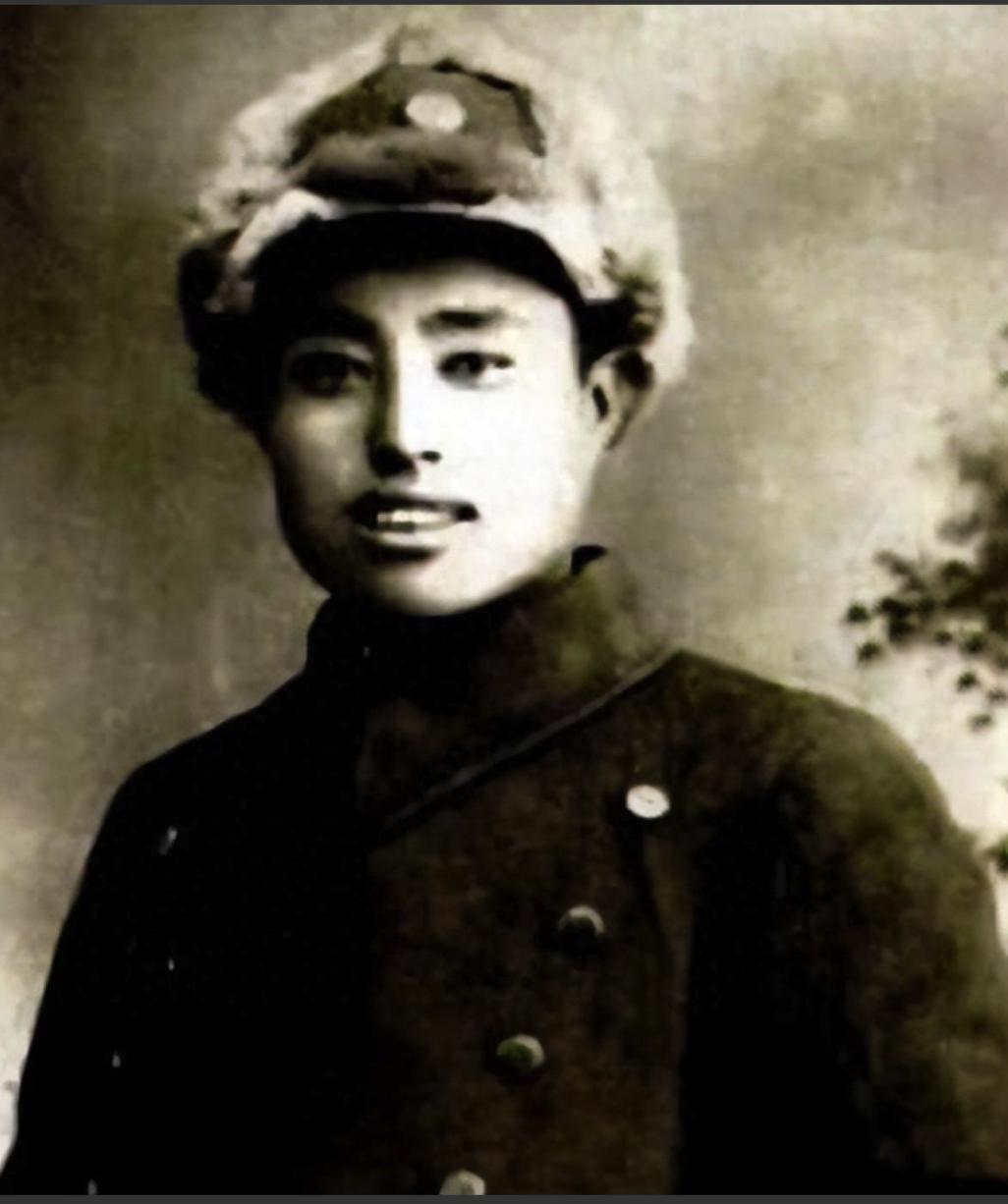 他参战160余次，负伤4次，1955年，被授予了上校军衔，可之后再也不