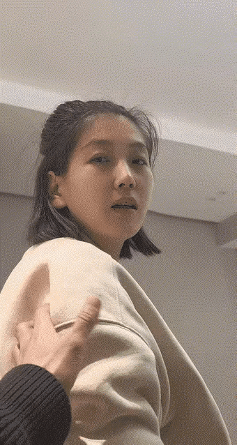 这就是嫂子吗嫂子开门，我是我哥[笑着哭][笑着哭][笑着哭]