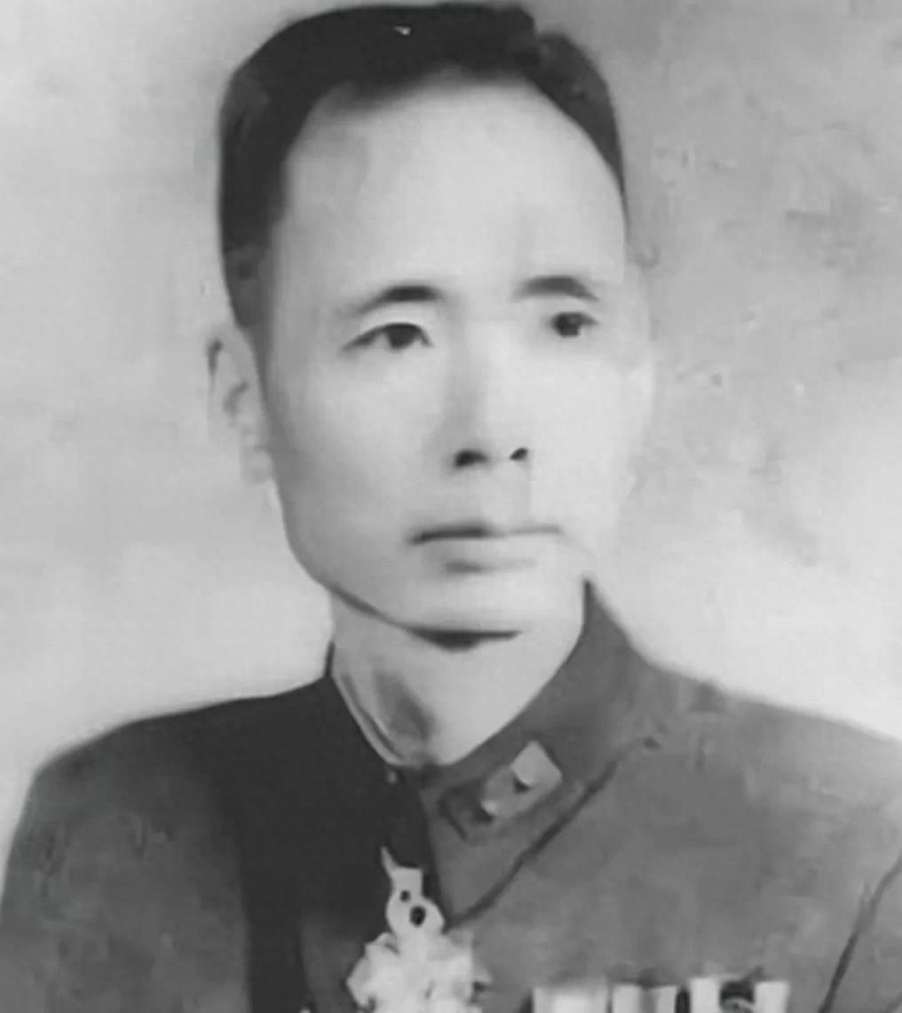 最近《沉默的荣誉》热播，让吴石将军的故事火了。可很少有人知道，和他一样藏在国民党