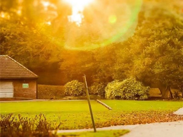 非常通透的一段话：“永远不要成为一个有用的人，而要成为一个有价值的人。有用，