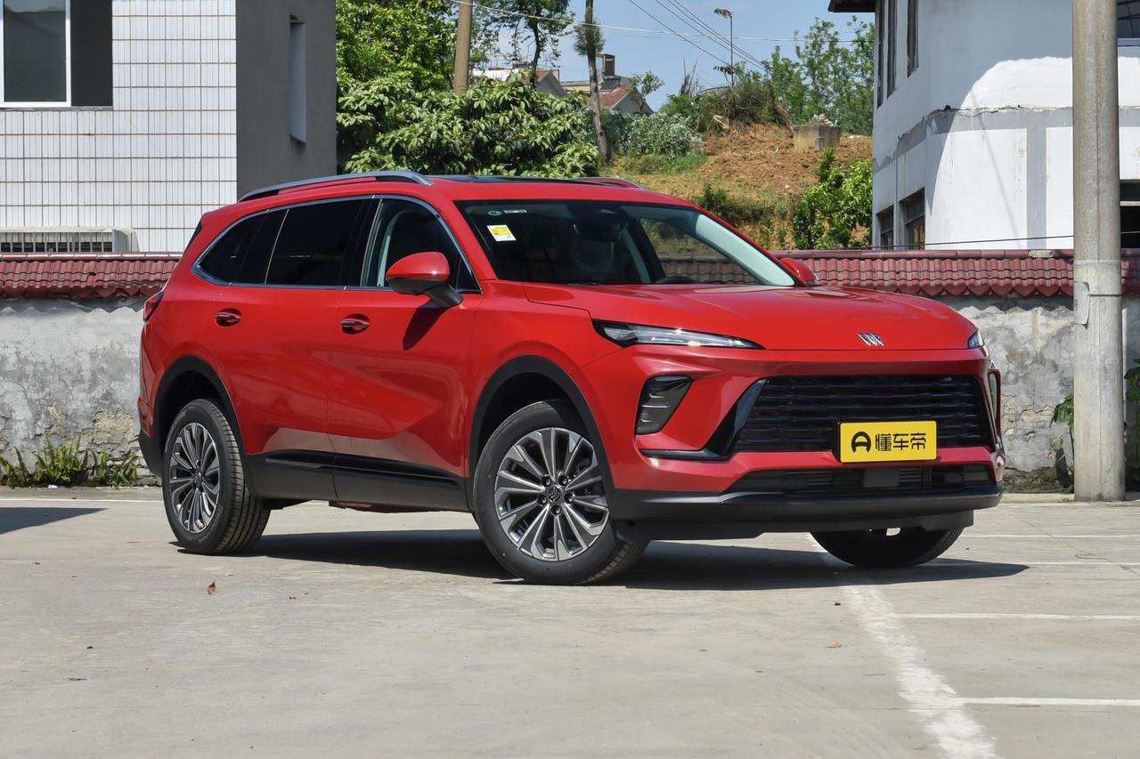 15万买家用SUV，这3款你怎么选？1、别克昂科威PLUS：这台车是典型的合