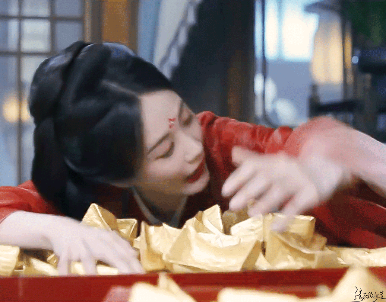 李一桐要和曾庆杰合作金枝了，哇！桐姐好饼在来的路上​​​