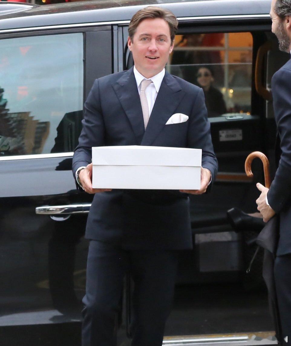 英国王室🇬🇧12月12日，约克比阿特丽丝公主夫妇的小女儿AthenaEl