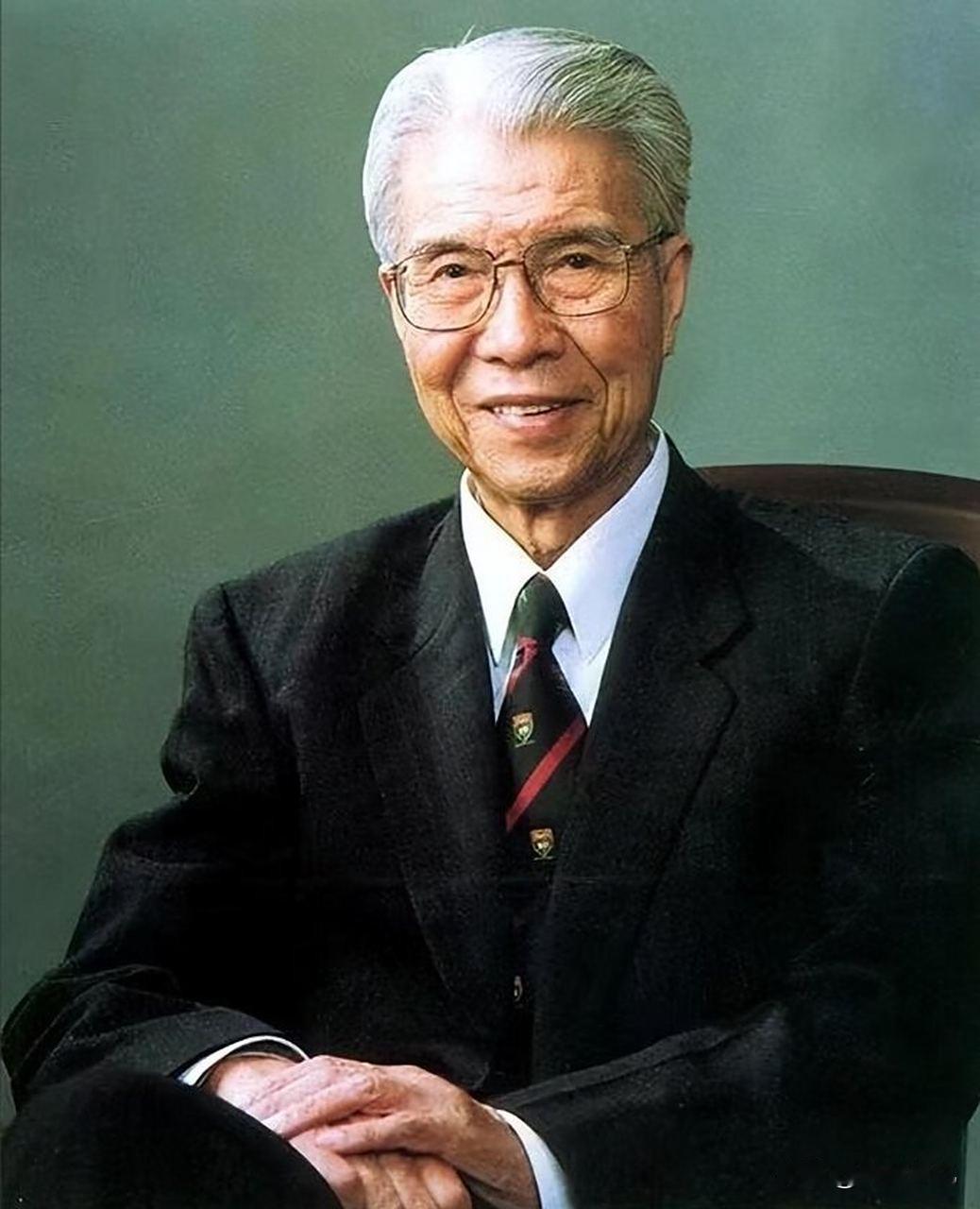 一把手术刀，赌上父女俩的命！1948年这场手术，藏着中国医生的硬核风骨19