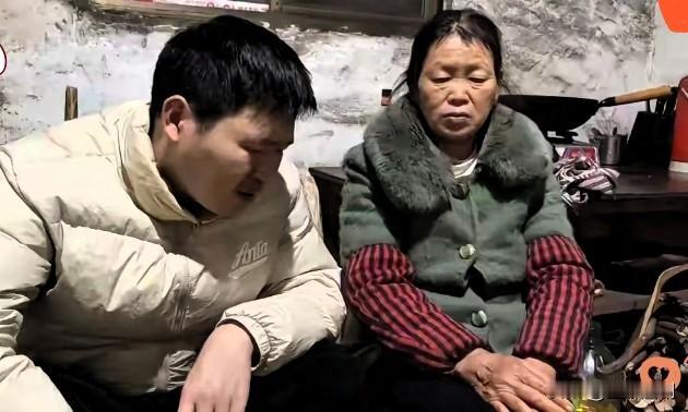 刷到个抖音真把我气到了！这家人到底想娶媳妇还是找免费保姆啊？爹妈整天在家闲