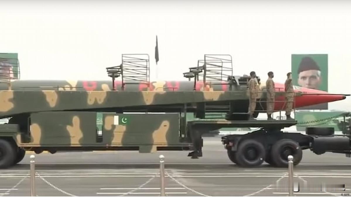 出来混总是要还的，本来巴铁还占上风，结果却被爆出因为出口炮弹给乌克兰导致自己的库