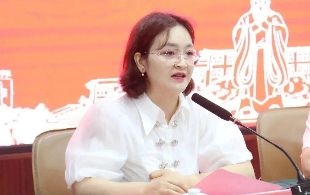 年届不惑的“网红局长”居然也翻车了，转任新职还不到一年半的时间。据宁夏中卫市海原