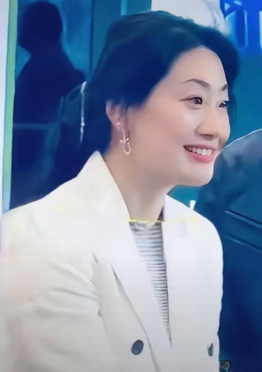 转机!宗庆后泉下有之,也感欣慰,娃哈哈还姓“宗”,就看消费买不买账了!1、市