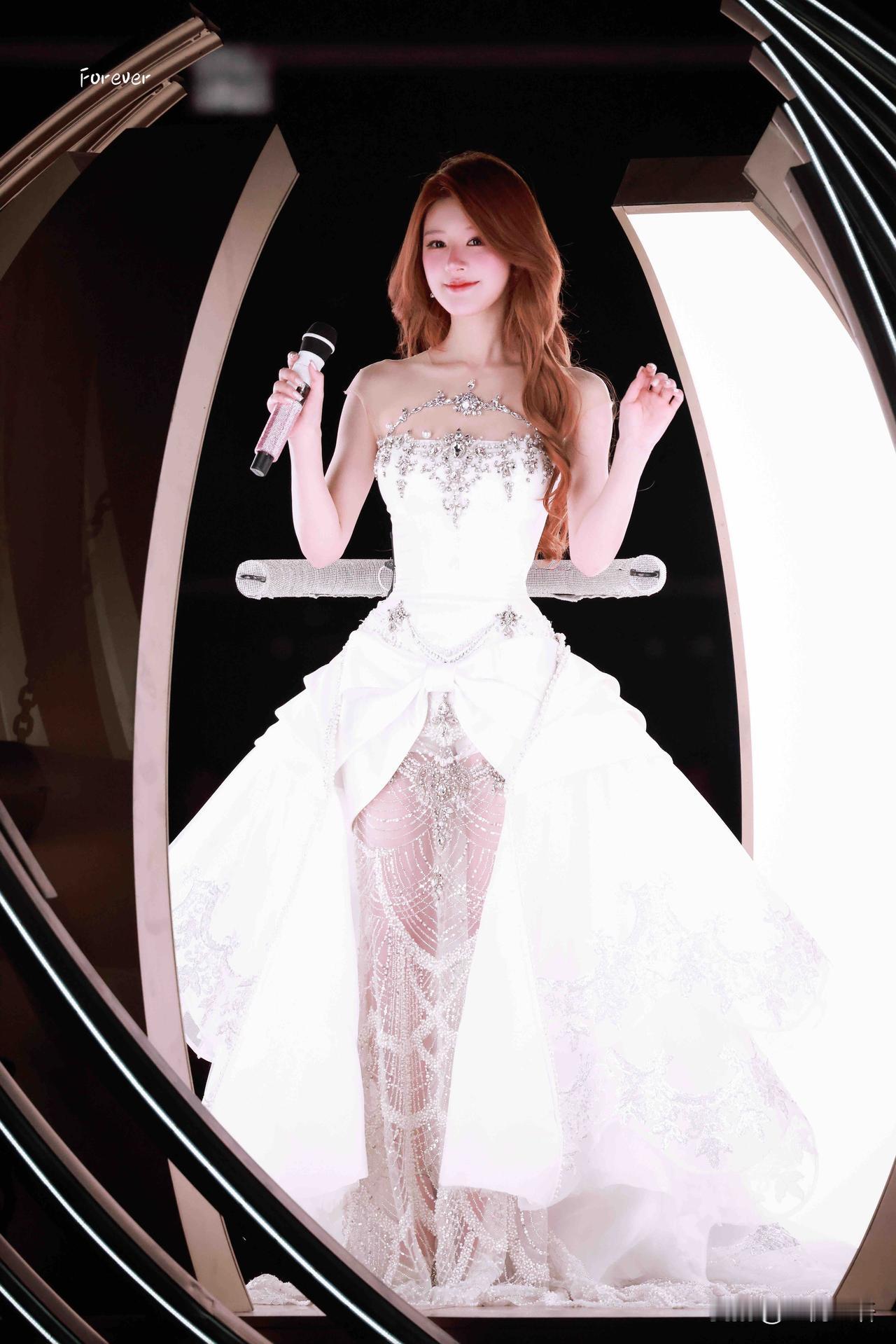 赵露思27岁生日快乐！这场双向奔赴太好哭了😭11月9日0点一到，属于赵露