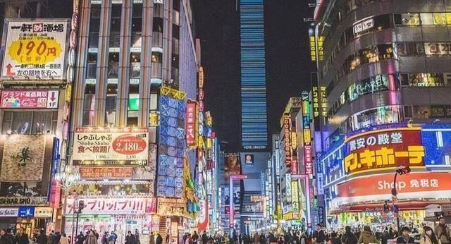 骂中国最凶，过中国领空最勤，涨价只是开始。2026年7月1日，我国新修订的《