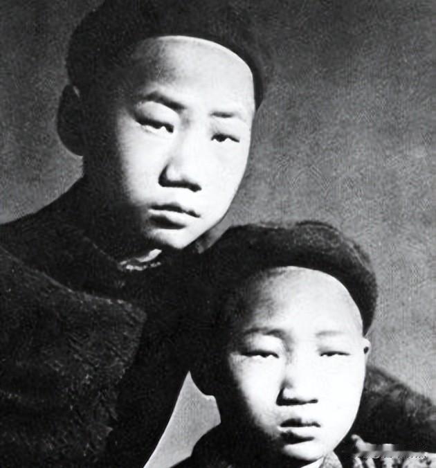 毛岸青走了，却没人说得清他的一生，他到底是谁。他是毛泽东的儿子，可大家很少提起