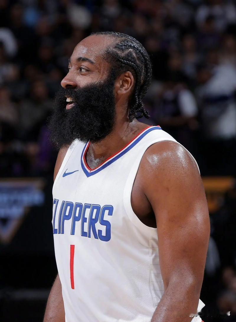 助攻王越来越不看位置了。坎宁安领跑9。7次，状元终于爆发。