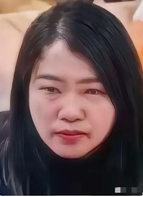 这下咱们可算是开眼了！保定高阳往别人帽子里灌螺蛳粉的黑衣女，终于低头了。结果紧