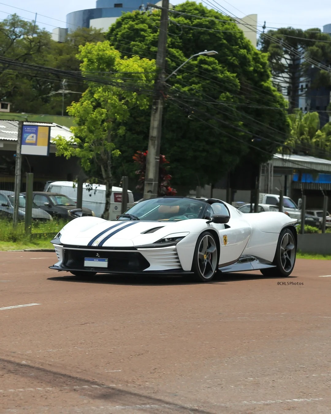 LaFerrari&SP3，太难取舍了[笑着哭]汽车选择题​​​