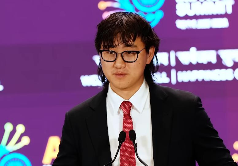 Meta突然换道闭源！1350亿砸出的新AI，藏着硅谷最疯狂的赌局。悄无声息