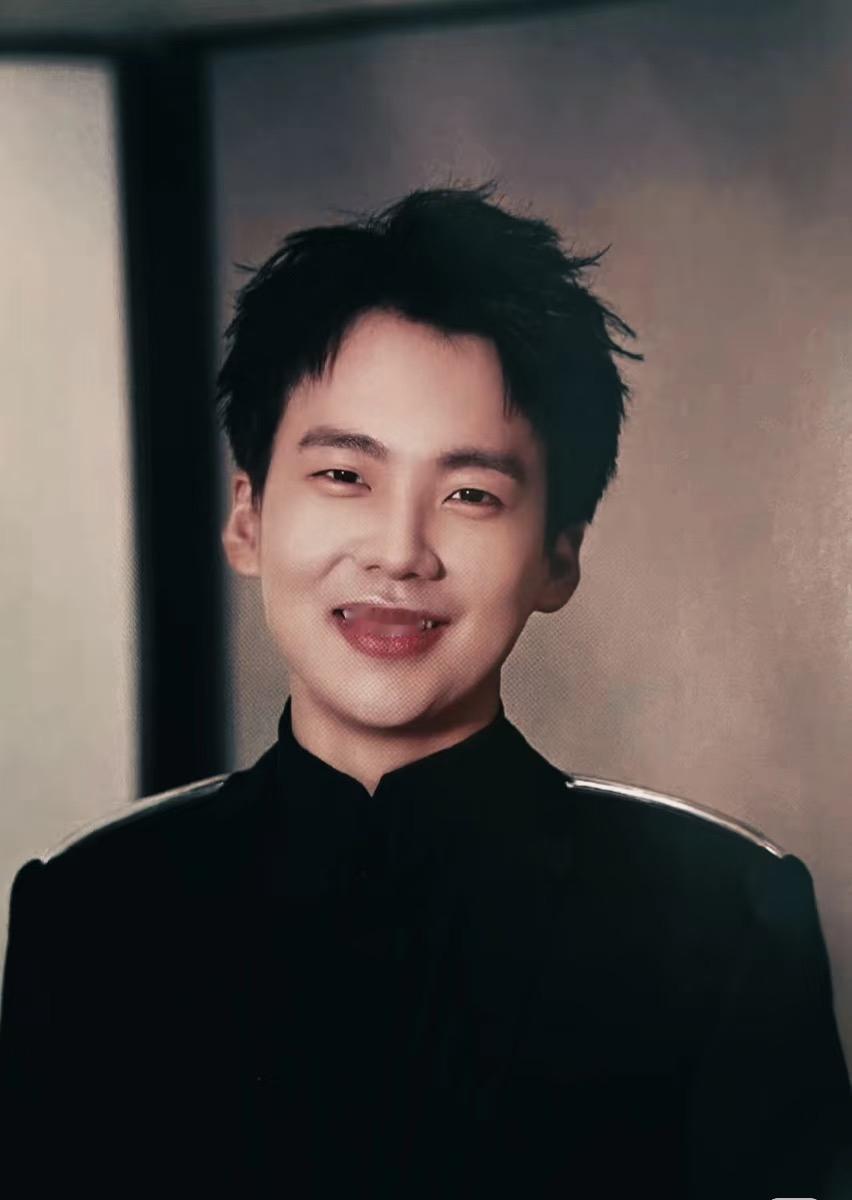 林俊杰官宣的余温还没散去，郭麒麟这边就传来了好消息！郭麒麟就给《庆余年》剧粉