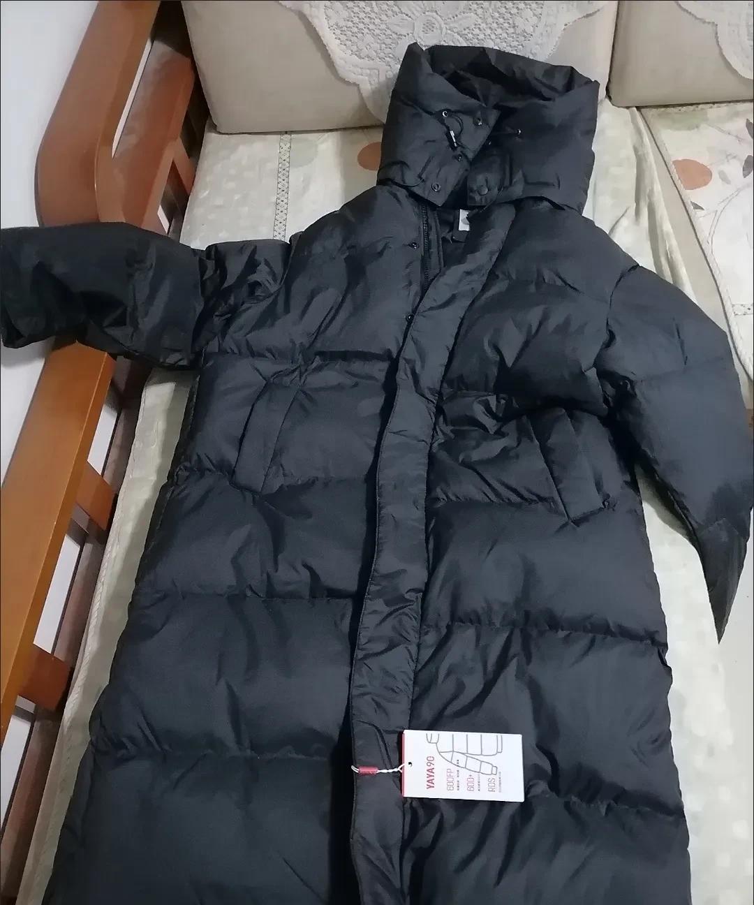 我买了一件羽绒服，回家后老公就问我，你是不是热糊涂了，怎么大夏天买羽绒服啊