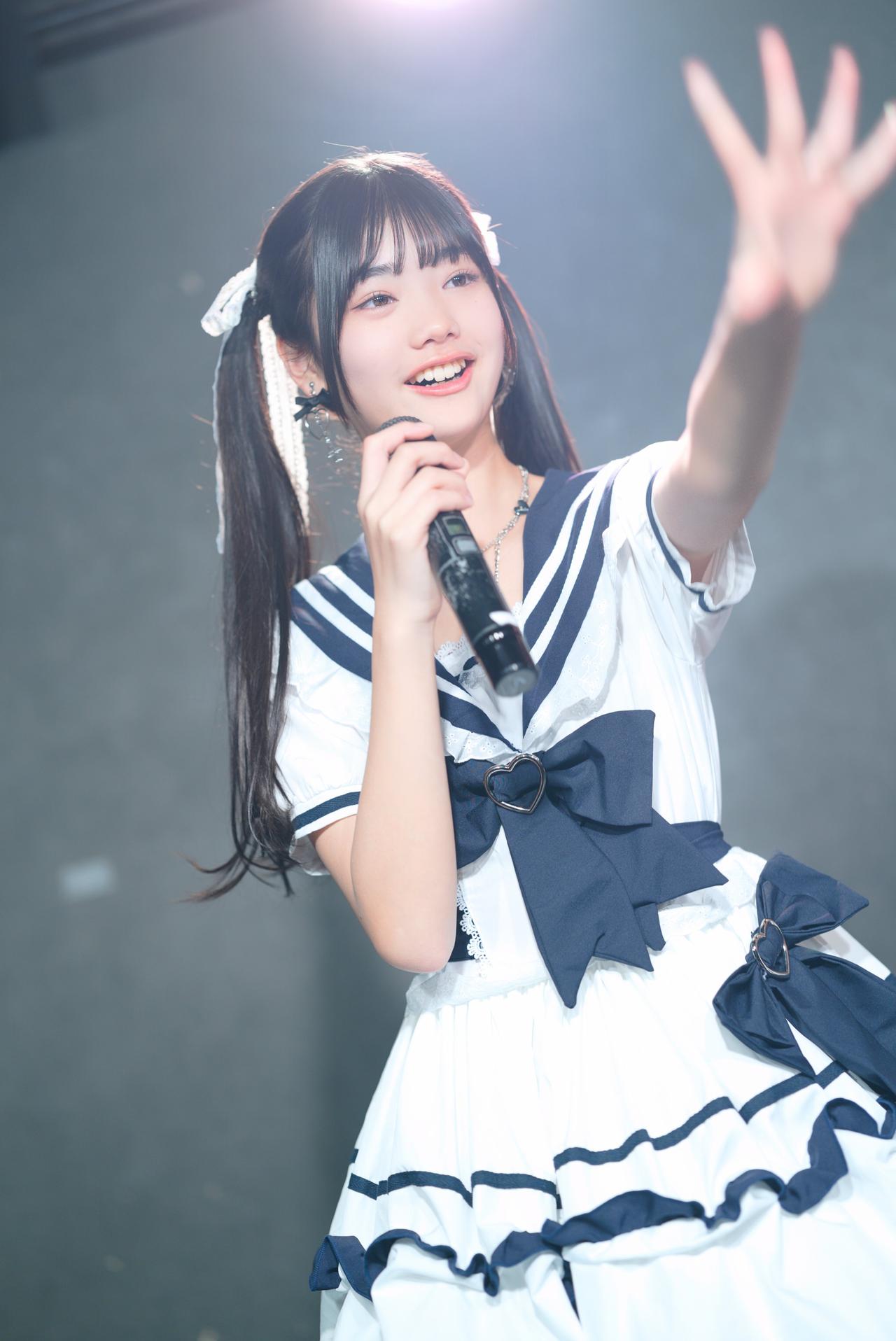 笑语盈盈暗香来，似水流年梦中回。