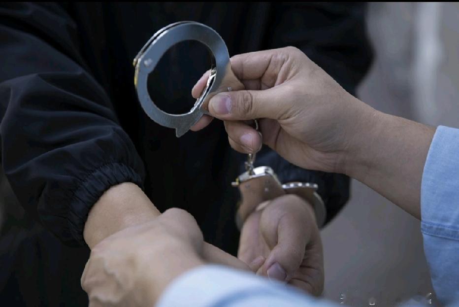 河南对外发布方城英才学校重大火灾事故调查报告，25名责任人员被处理处分！