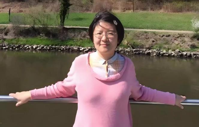 广州一女教授在985任教3年，每次课上都没几个人上课，最终因考核不过惨遭辞退，万