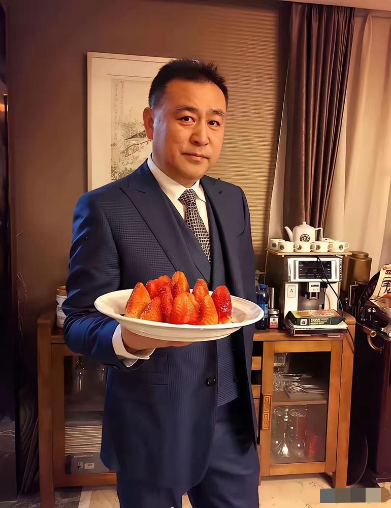 到底什么才是幸福？64岁张宏民在北京独居，不婚不育不生娃，日子照样精彩！ 提