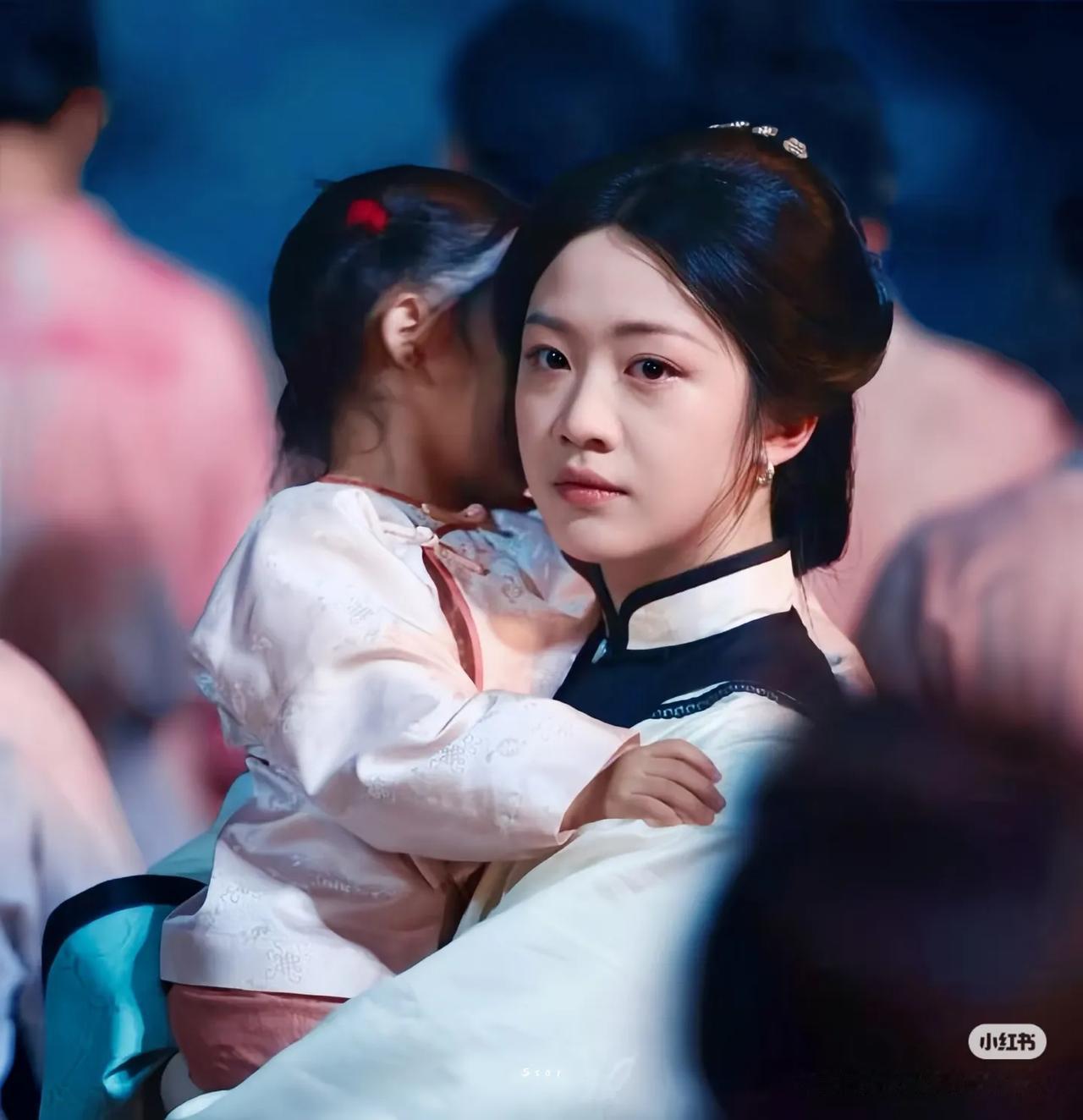 都说朱亚文的李成，看着都不油腻大叔了，他没想到，短短四集，就让人记忆深刻了，这个