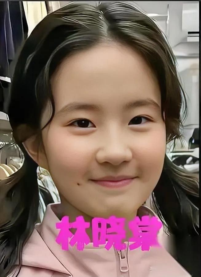 你敢信吗？就因为一句话。19岁在深圳流水线拧螺丝的江西姑娘林晓棠，本来月