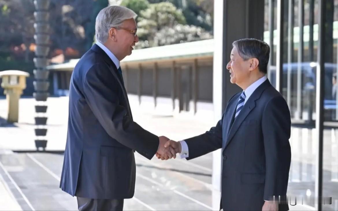 日本被中亚打脸，邀约五国访日只有一国赴约。12月19日，由日本组织的中亚“C5