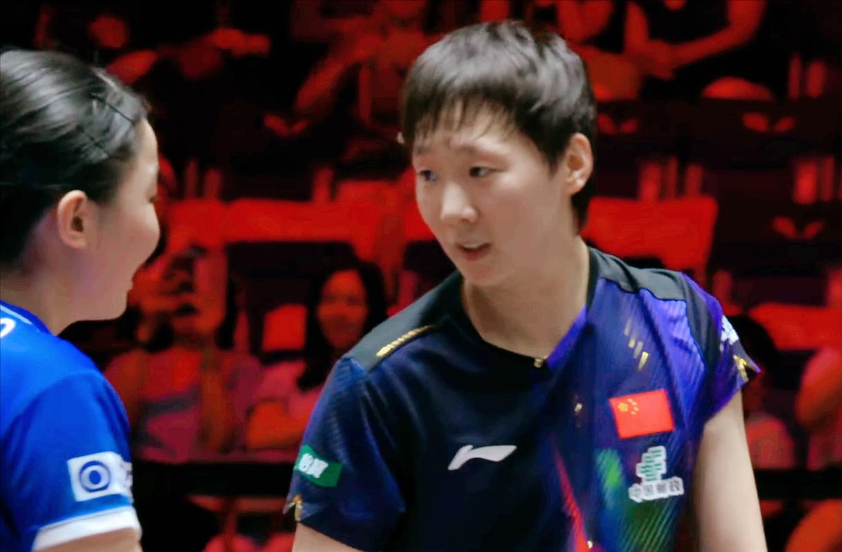 王曼昱太有爱心了，比赛结束之后，王曼昱向张本美和问了伤情！张本美和受伤后，