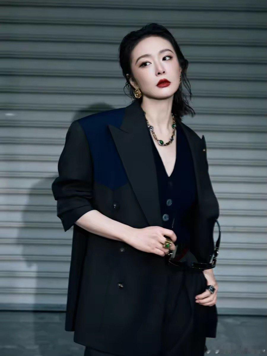 高叶一秒切号大嫂这波电话名场面我能看一百遍，大嫂太有魅力